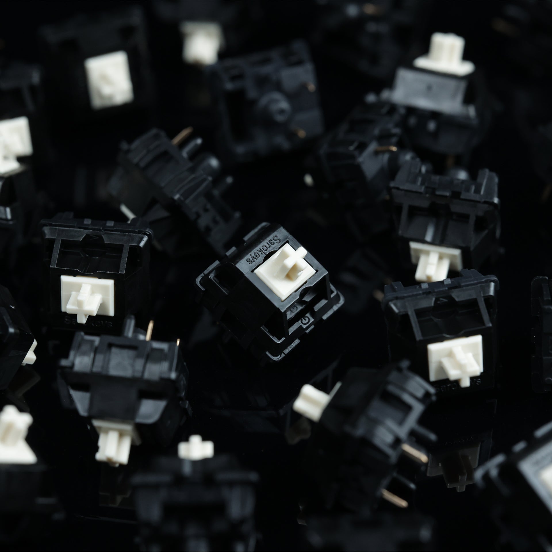 Sarokeys | Black Cherry Pie Linear Switch-Chosfox