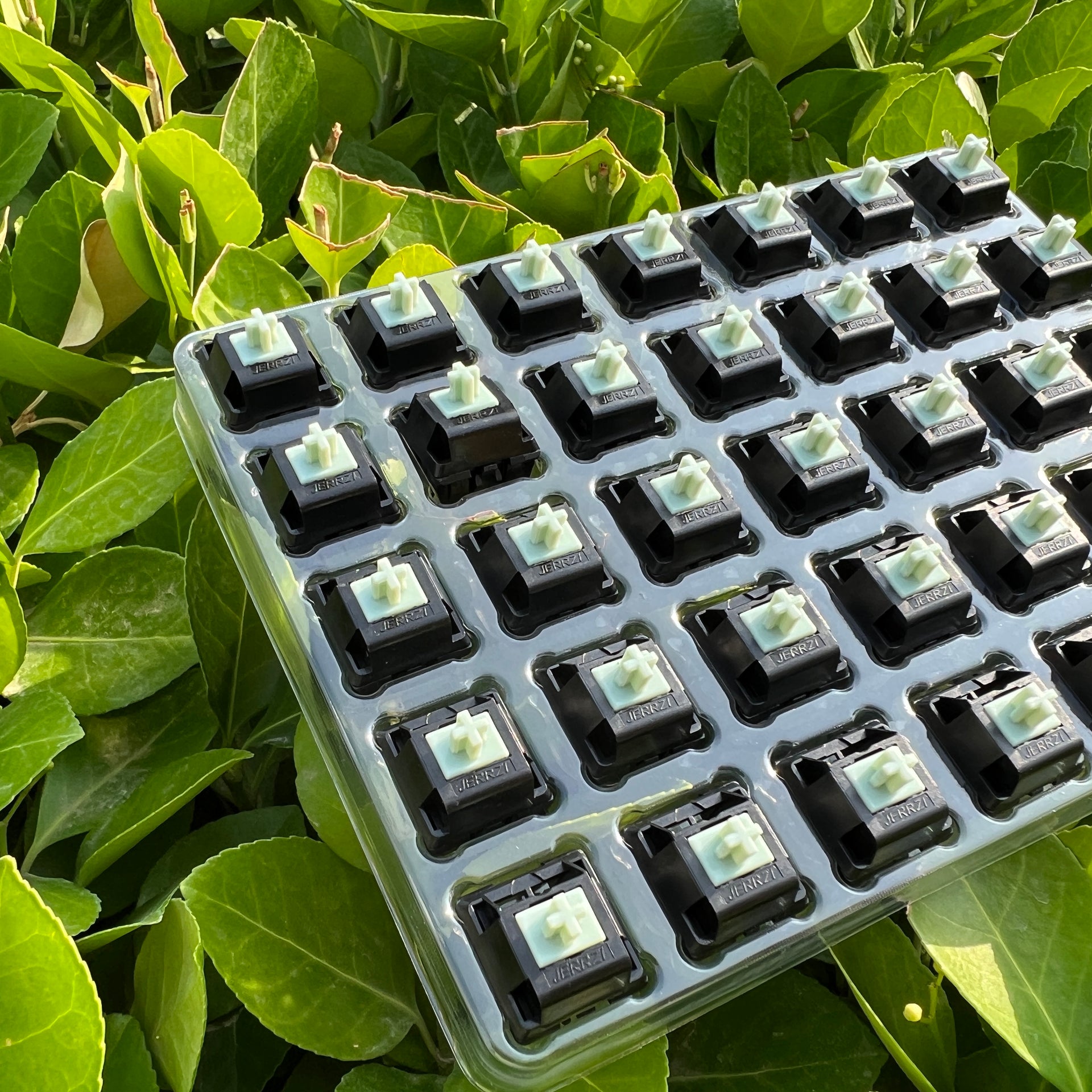 XCJZ x JDL Studio | Lotus Stem Clicky Switch-Chosfox