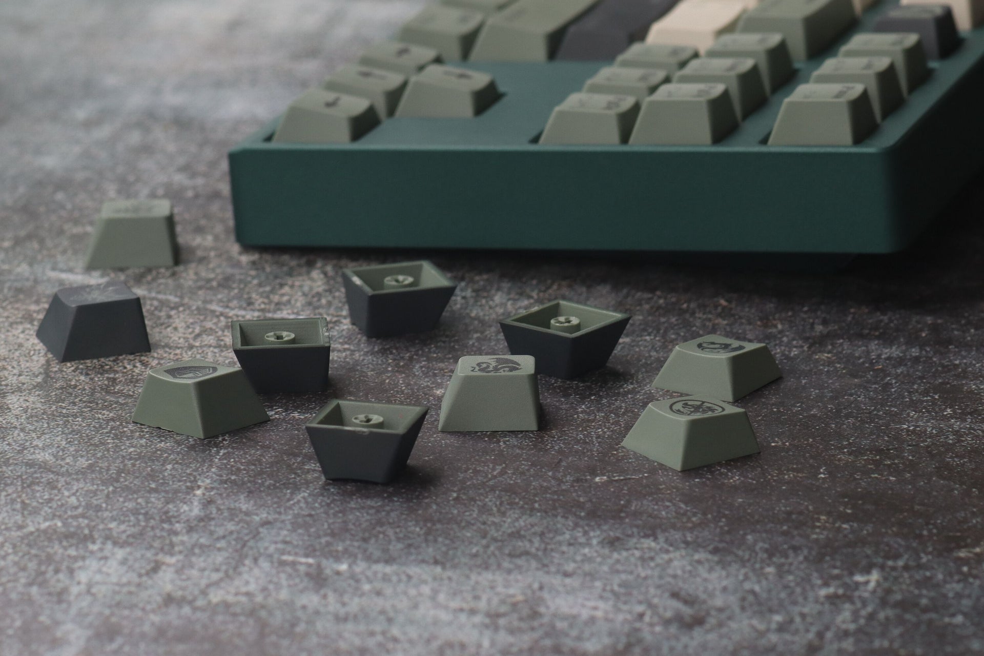 Zero-G x Domikey Game Master Keycaps-Chosfox