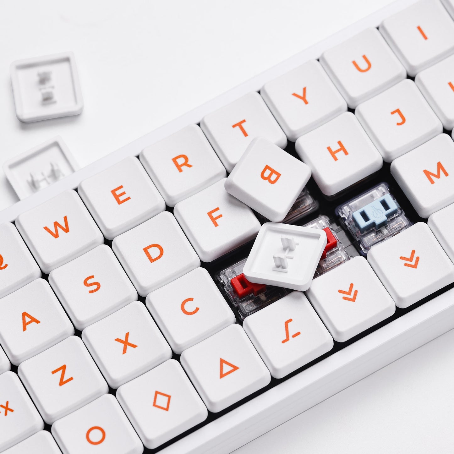 Chosfox CFX Low-profile Keycap Set for Choc V1-66 Keys（Presale）