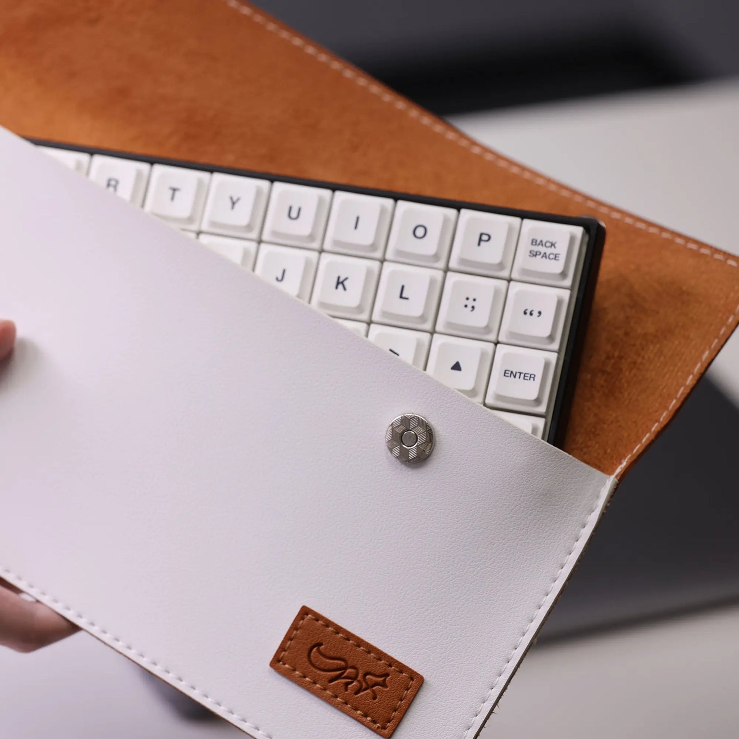 Chosfox  Low-profile Keyboard Bag