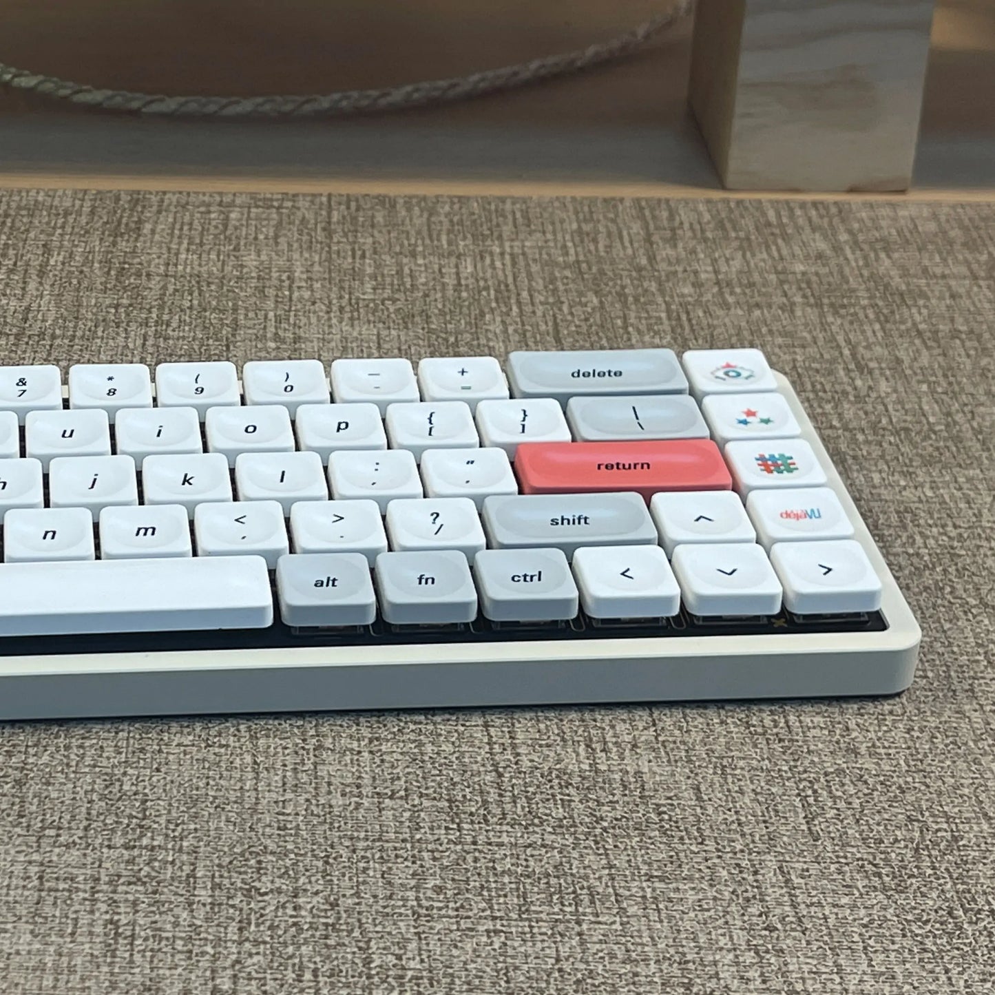 Chosfox x LCK Retro Mahjong Keycap Set