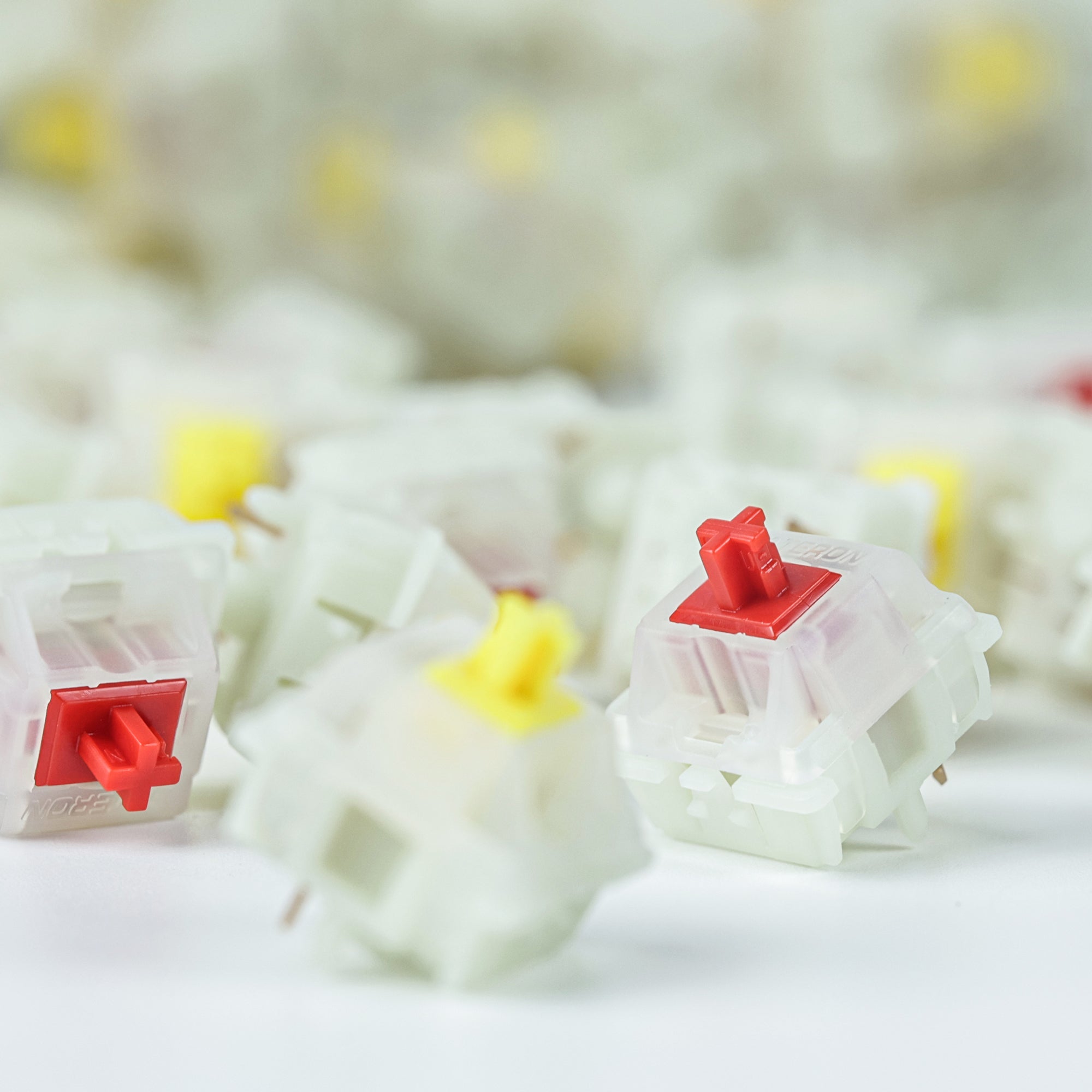 Gateron KS-3 Milky Yellow / Red Linear Switch